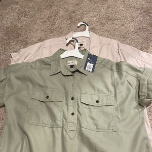 NWT, Womens size medium M Universal Thread Shirts set of 2
